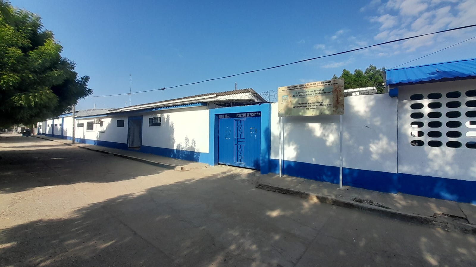 Área Pública Colegio 4